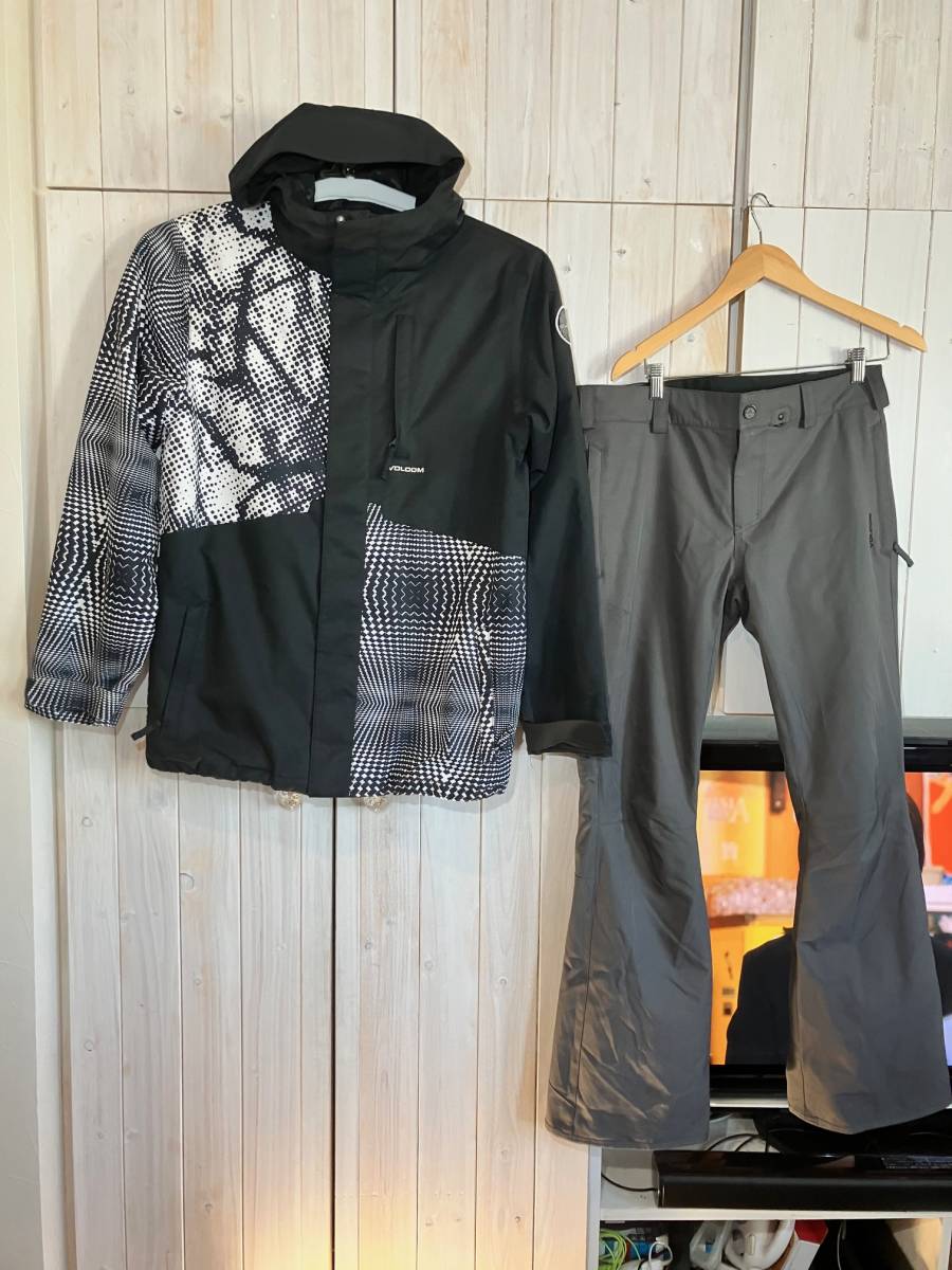 送料込 VOLCOM ボルコム 上下セット サイズM USED 送料無料拍卖