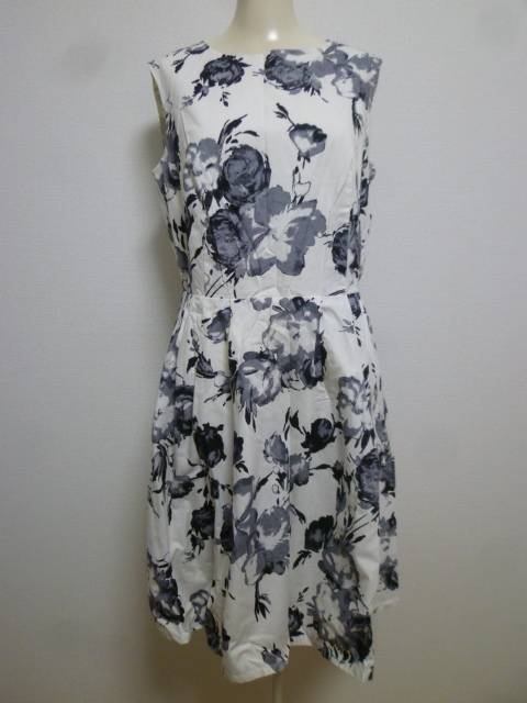 Crazy Angel♪白モノトーン花柄バラコットンフレアーワンピースM/ホワイト薔薇♪H77拍卖