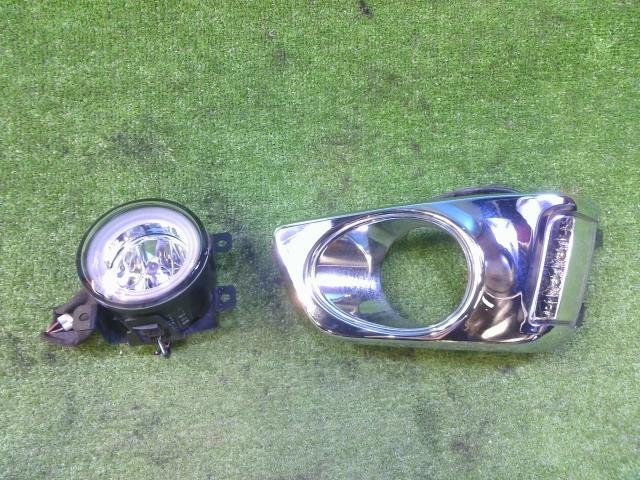 セレナ HFC26 純正オプション 左フォグランプ(青リングイルミ付) デイライト ベゼルセット LED点灯テスト済 パッと見キレイ拍卖