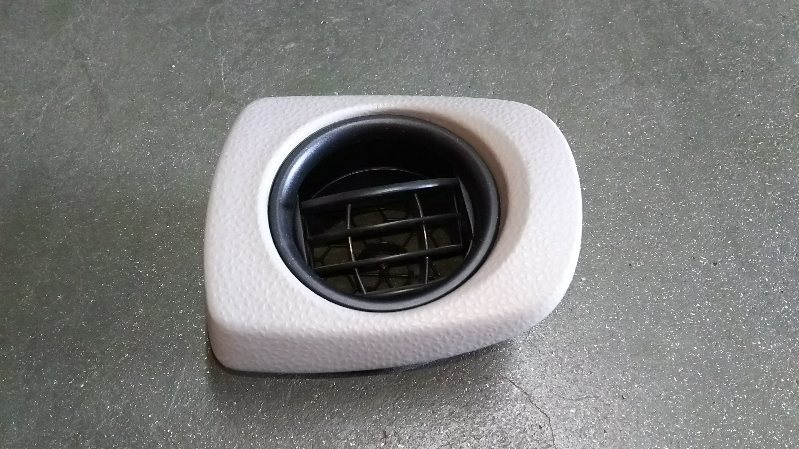 トヨタ ヴィッツ NSP135 純正エアコンルーバー 吹き出し口 運転席 ダッシュ パネル カバー 内装 【前期 DBA-NSP135 Vitz拍卖