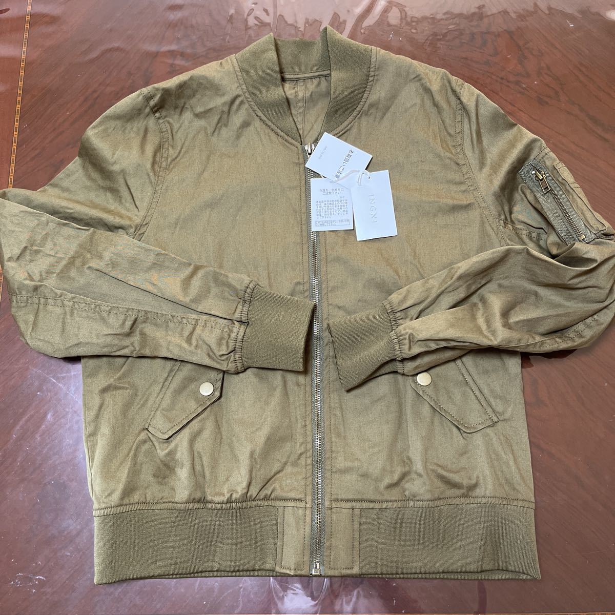 新品 ☆イング☆ INGNI MA-1 薄手ジャンパー 上着 カーキ ミリタリー Mサイズ拍卖