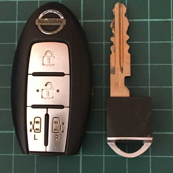 NI5921 日産 BPA0M-11 純正 スマートキー キーレス 4ボタン エルグランド セレナ等 両側スライド E51 NE51 C25 CC25等拍卖