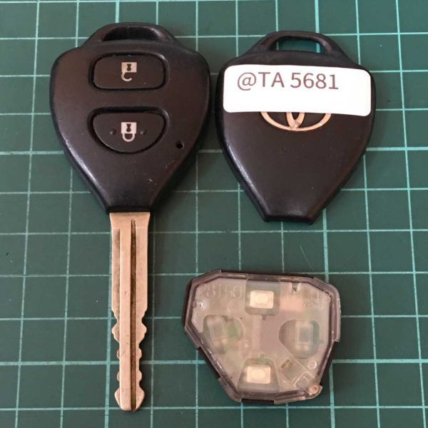 @TA5681 点灯 基盤28150 トヨタ フィールダー ハイエース ヴィッツ ラクティス ポルテ NCP81 NZE144 200系 KSP90 NCP96 キーレス拍卖