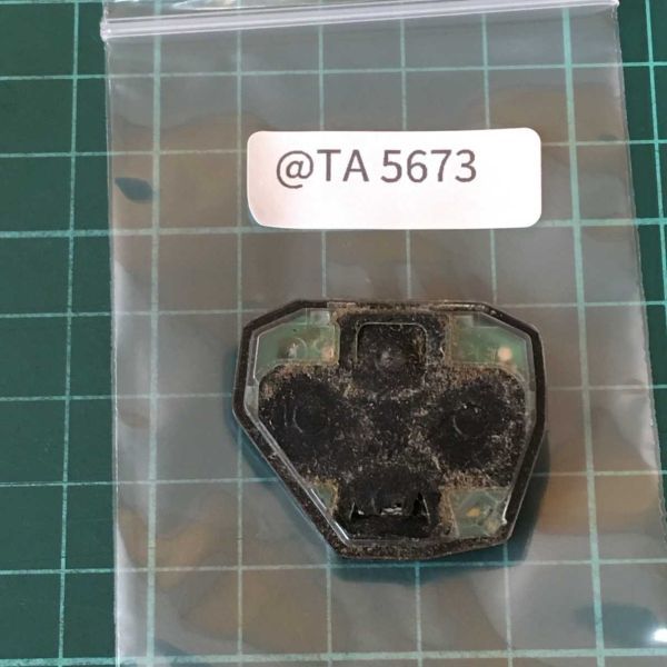 @TA5673 点灯無し トヨタ純正 基盤のみ キーレス リモコンカローラ ノア ヴォクシー ハイエース等 2ボタン拍卖