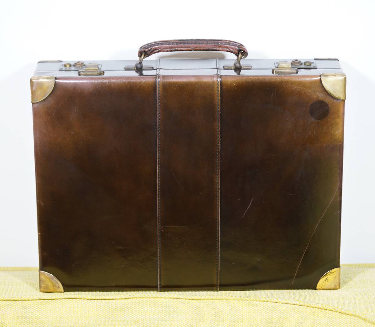 最高級本革製 CORDOVAN コードバンレザーアタッシュケース ブルックスブラザーズ 限定 コーナー金具☆書類バッグ ブリーフケース拍卖