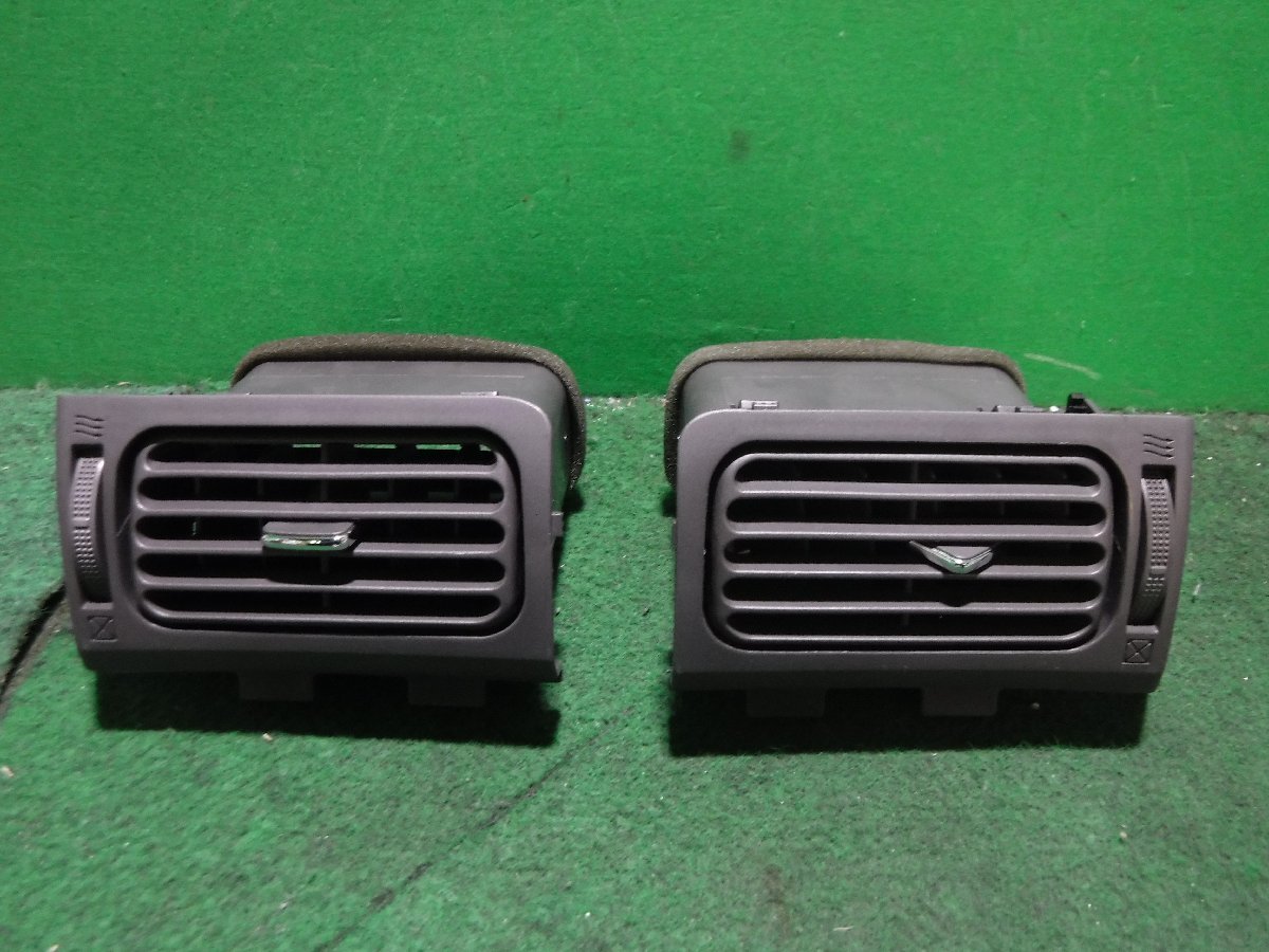 ◎【B】トヨタ プレミオ NZT240/AZT240/ZZT240 純正 エアコン吹き出し口 LRセット 55660-20280 55650-20370拍卖