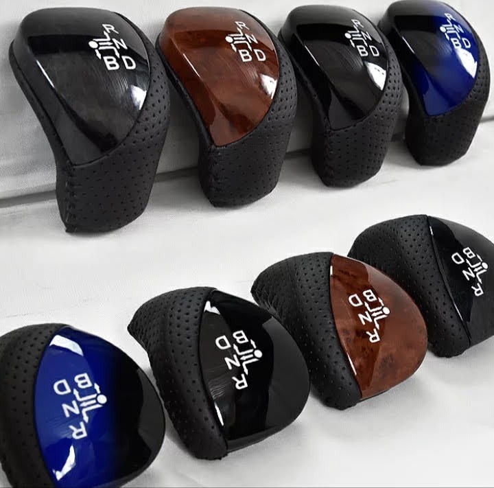 プリウス30 ノア ヴォクシー シフトノブ レッド×ブラック HELIOSその他にも テールランプやシートカバーなども 販売中拍卖