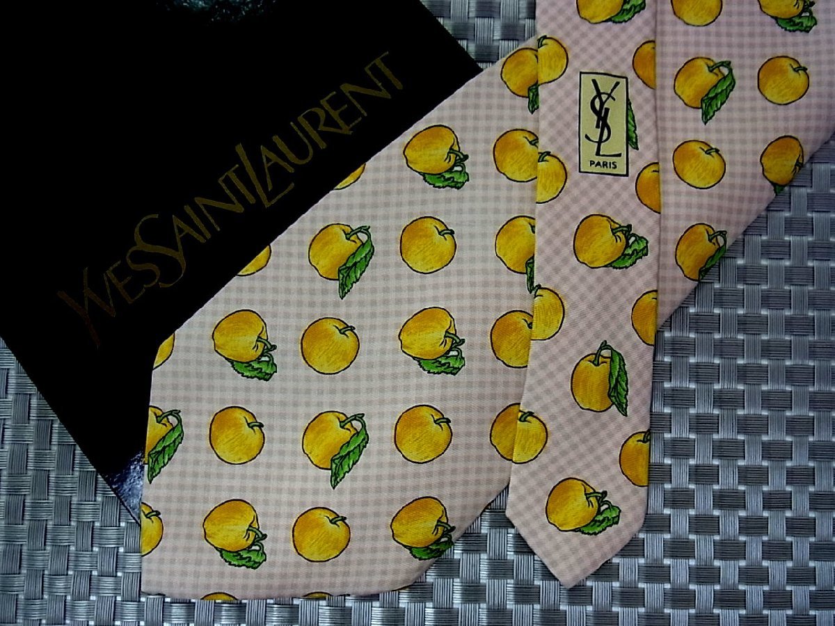 ♪33143D♪状態並品【林檎 リンゴ 果物 フルーツ 柄】サンローラン【YSL】ネクタイ拍卖