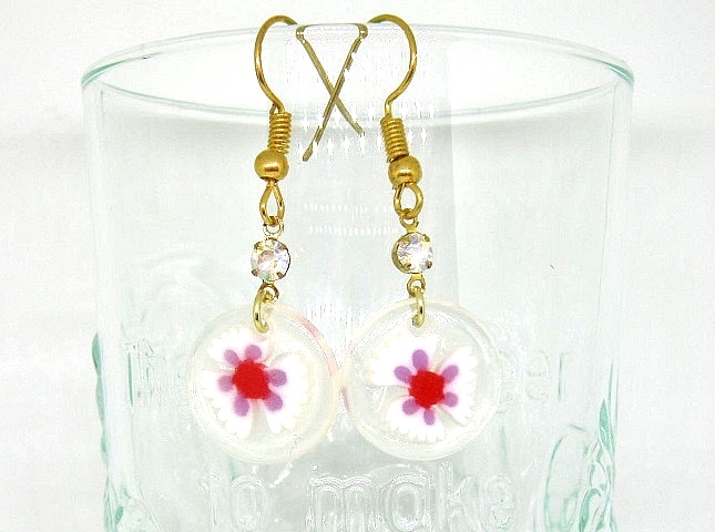 ★お花ビーズとビジューのピアス イヤリング フラワー キラキラ レッド ホワイト拍卖