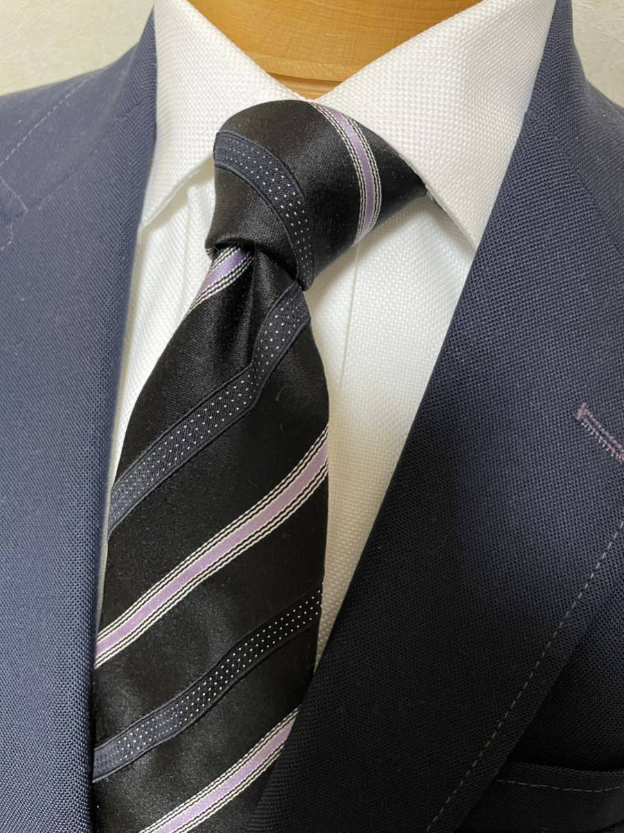 【美品】バーニーズニューヨーク ストライプネクタイ 大剣約8.5cm ブラック×パープル 高級シルク 日本製拍卖