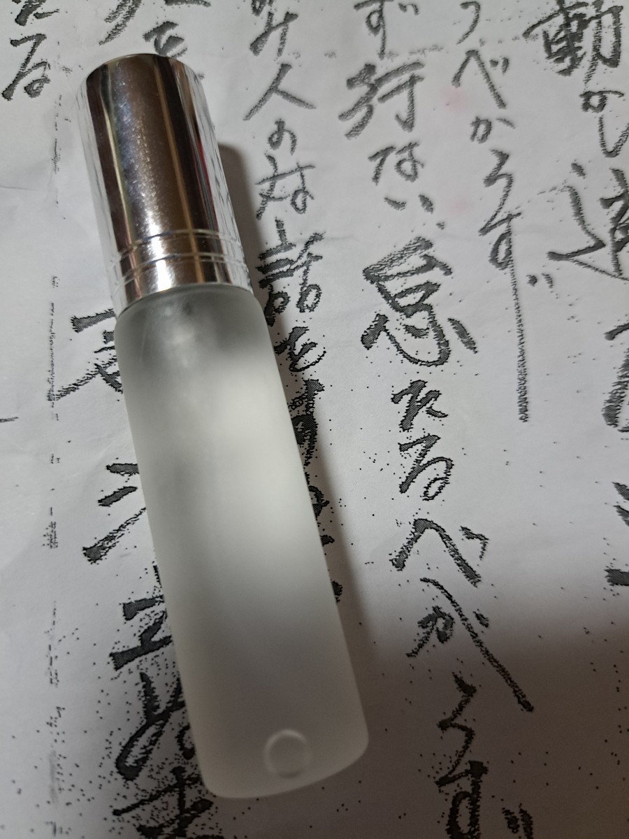 お祓いと開運の恋を叶えます引き寄せる香水と霊視 必ず効果があります。自分を変えたい、ネガティブやめたい人にも良いです。拍卖