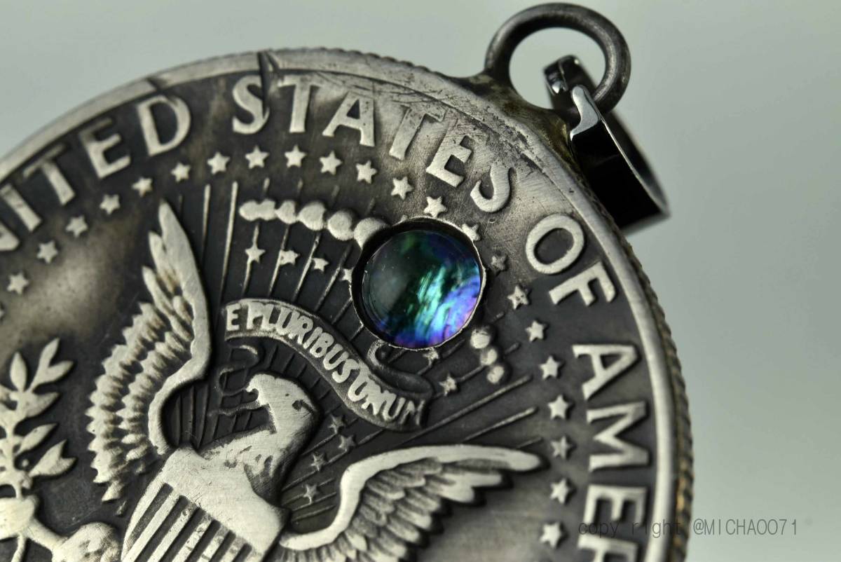 ビンテージ コインペンダントトップ光輝玉入り FLAT状加工の個性的 11337-494 コインペンダント,ガラスの内部に宇宙のような輝きが拍卖