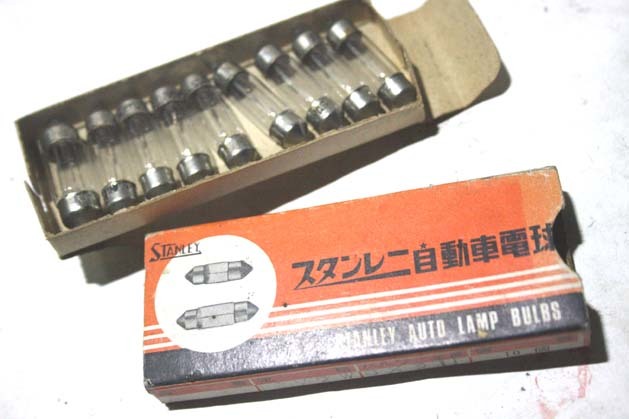 12V新品電球マクラ球 ホンダCB72CL72CS72C72C70CB750CB400FCB450CB250CL72CL450ヤマハXS1XS650スズキGT550GT750カワサキA1A7W1Z2メグロZ7拍卖