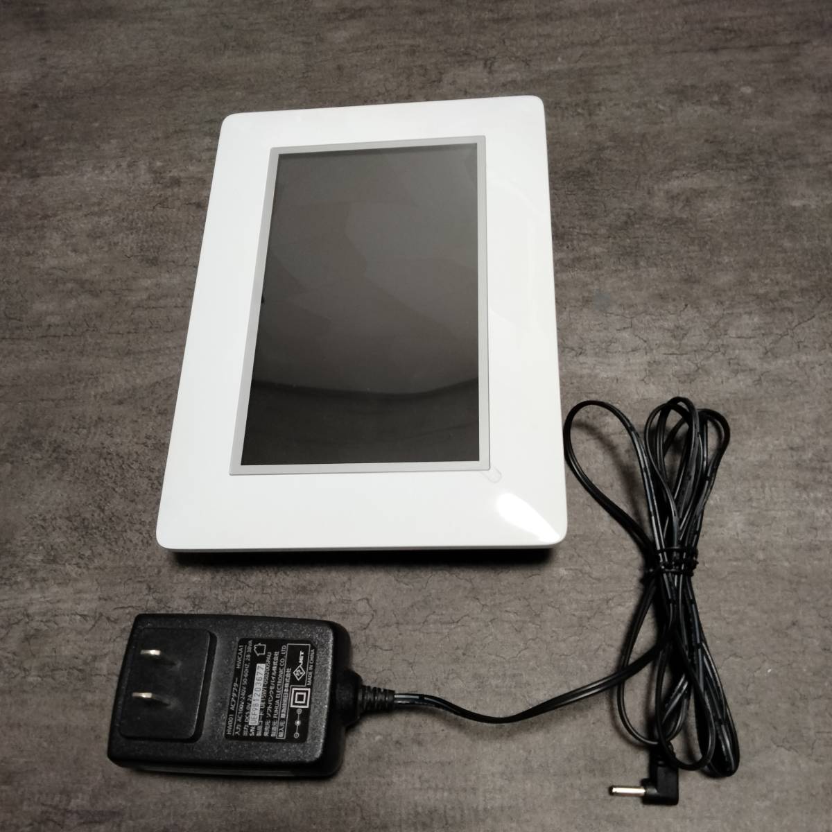 即決!【送料無料】デジタルフォトフレーム SoftBank HW001 ホワイト拍卖