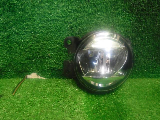 フレアワゴン 5AA-MM53S 右フォグランプ R06A 1A20-51-680A拍卖