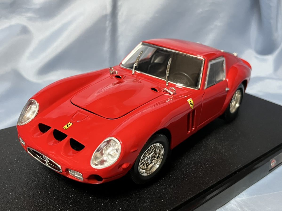 ホットウィール 製  フェラーリ 250 GTO 赤       1/18拍卖