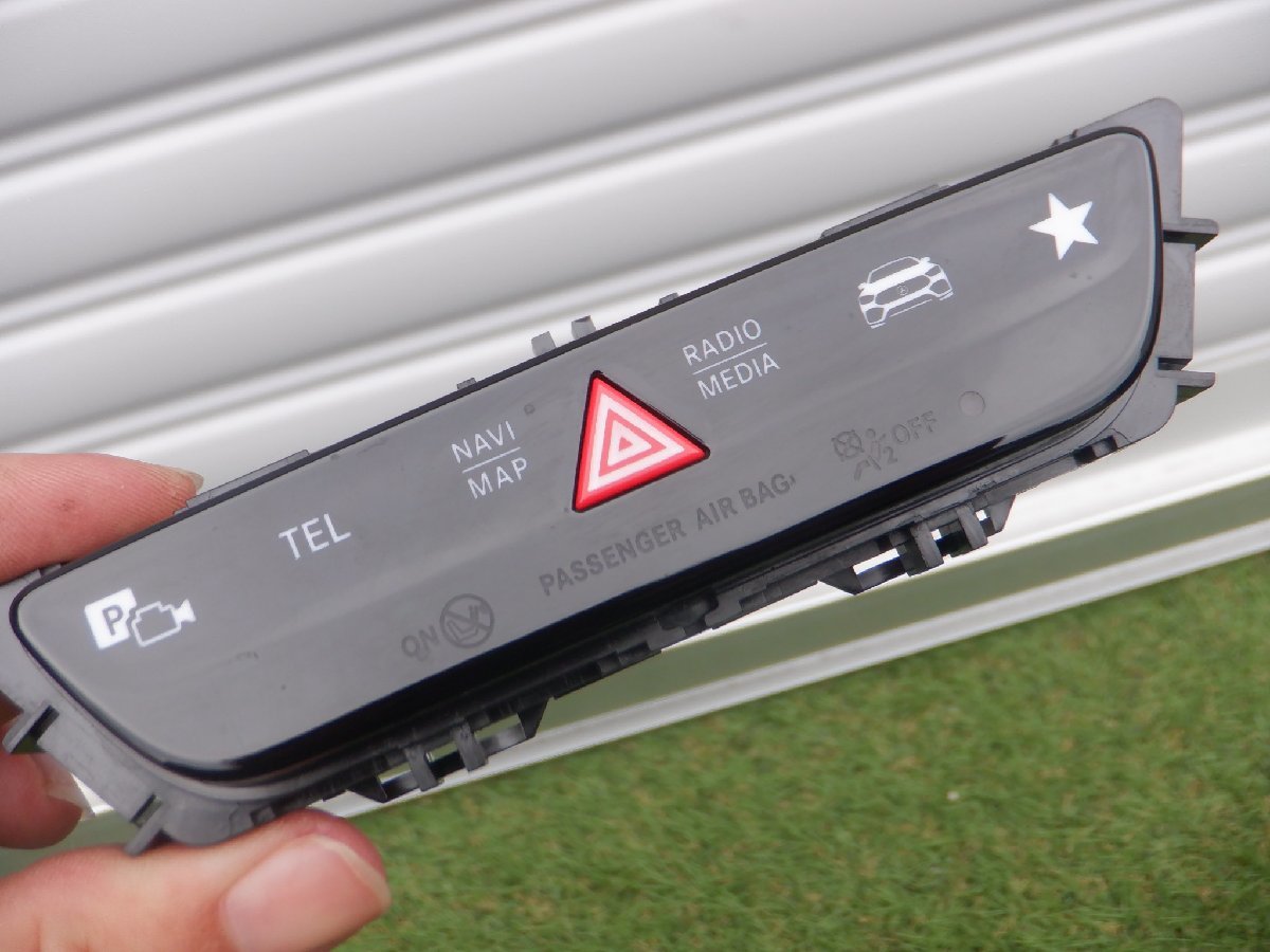 ベンツ純正 X290 AMG GT ハザード スイッチ 操作スイッチ ボタン A2909059900 m-23-10-54拍卖