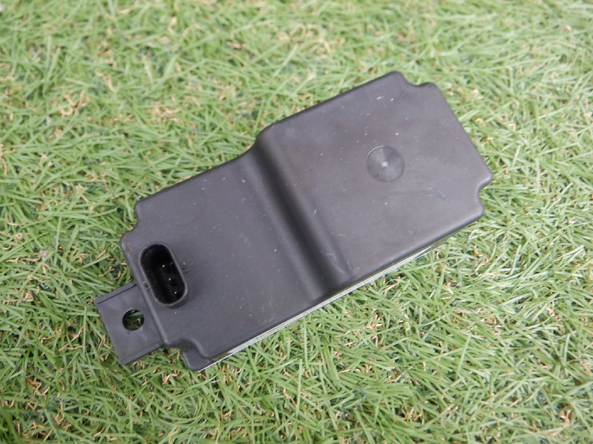 ベンツ純正 W205 Cクラス W213 Eクラス W222 Sクラス バックアップバッテリー トランス 電圧 コンバーター A2059053414 m-23-10-422拍卖