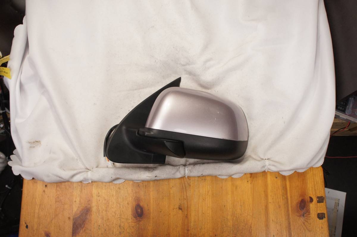 動作OK 助手席側 7ピン サイドミラー KAS クリスタルライラック NK13 マーチ ドアミラー 左 02-09239 日産 純正 参考 96302-1HH2D @3600s拍卖