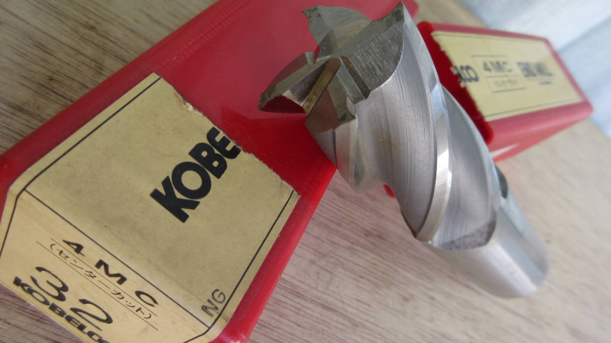 現品のみ コベルコKOBELLCOハイスエンドミル 4MC 刃径Φ32 もしかしたら未使用品かもしれません拍卖
