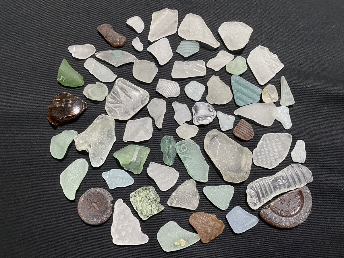 シーグラス 文字入り 柄入り 300g 瀬戸内海 S830ビーチグラス レア 小、中サイズ 粗め工作や作品造りにどうぞ拍卖