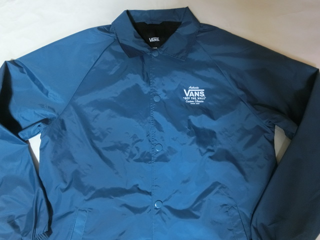 USA購入 アメカジ バンズ【VANS】【OFF THE WALL Custom Classics SINCE 1966】プリント入りナイロンコーチジャケットUS M BLUE拍卖