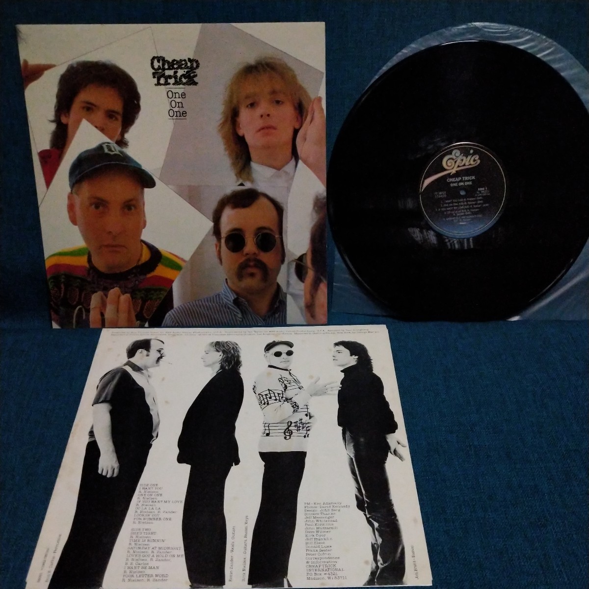 【3000円以上購入で1枚プレゼント!】 LP152 CHEAP TRICK チープ トリック ONE ON ONE ワン オン ワン 拍卖