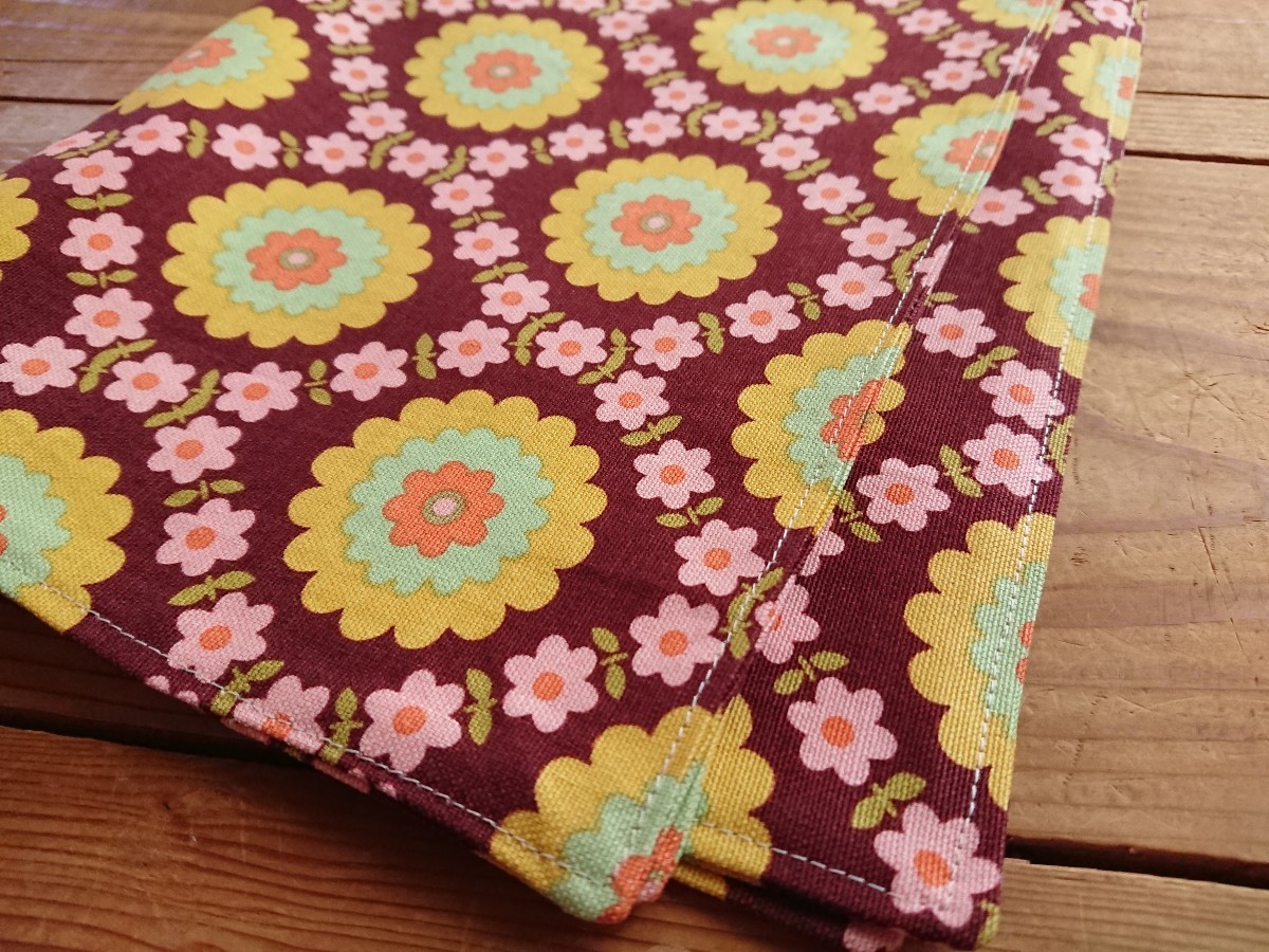 ハンドメイド リバーシブルランチョンマット 2枚 レトロフラワー茶色ブラウン花柄 裏付き手作りhandmade新品拍卖