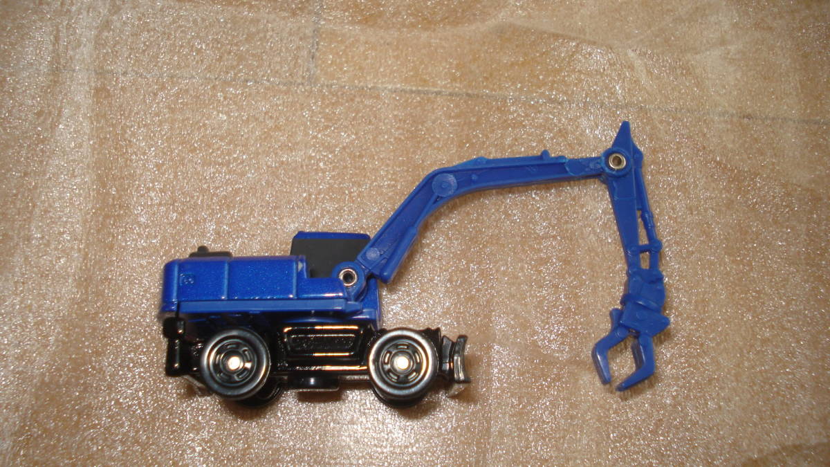 レア トミカ NO.9 コマツ ガレオ油圧ショベル 青 車体のみ //ベトナム製 //建設車両・ショベルカー//拍卖