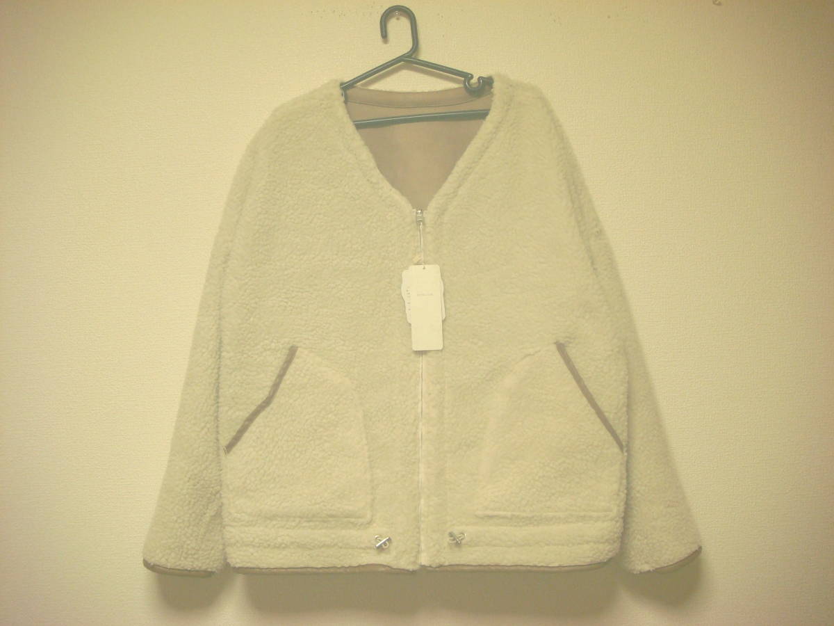 レトロガール リバーシブル 2WAY ジャケット コート ボア&スエード調 ホワイト系×ベージュ タグ付き未使用 新品拍卖