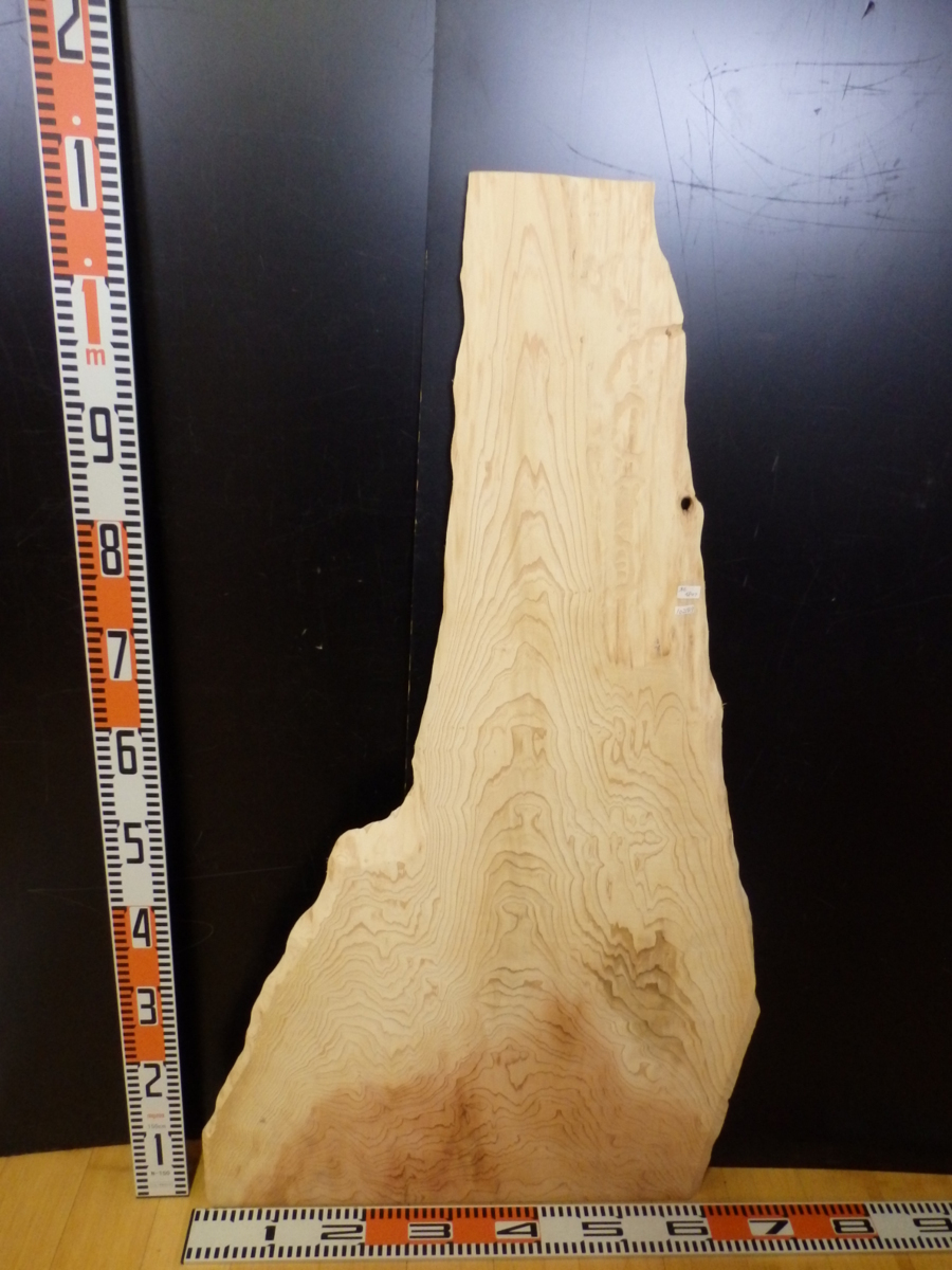 1021813 杉■約厚1.3cm☆無垢板1枚板 木材 板 DIY 板材 天板 棚板 テーブル 看板 花台など種類豊富!拍卖