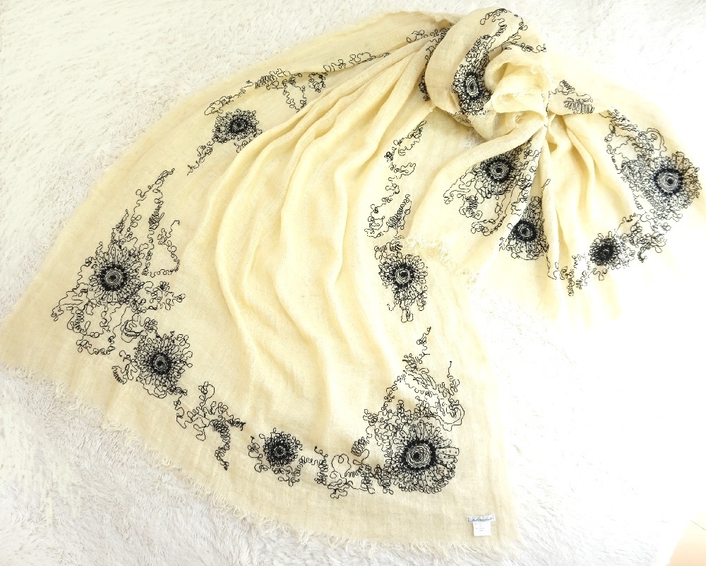 イタリア製 ◆ Faliero Sarti ファリエロサルティ 上質リネン 刺繍 ストール拍卖