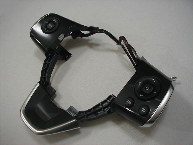 トヨタ純正 ステアリングスイッチ シエンタ 170系前期拍卖