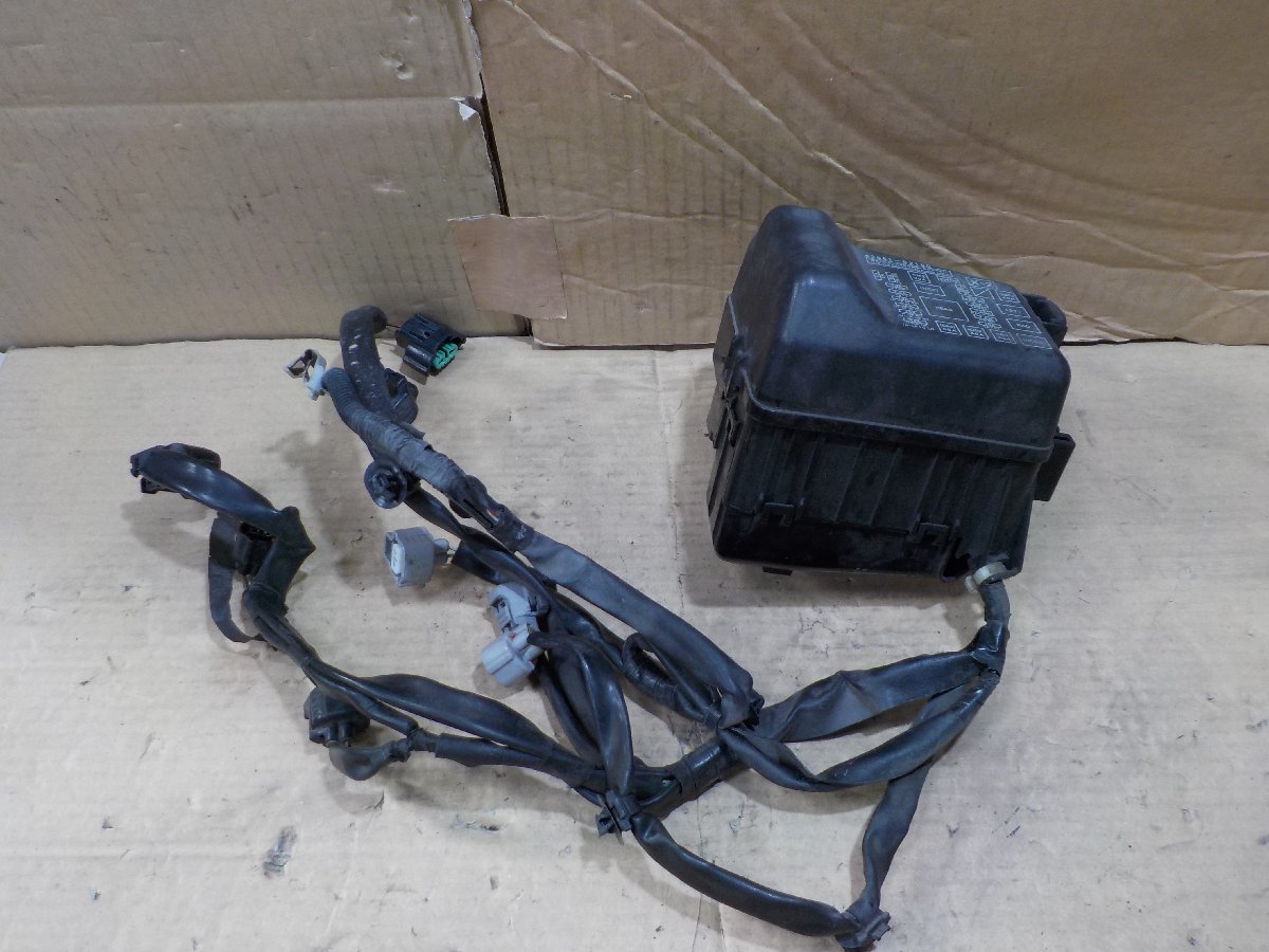 タント カスタム L375S ヒューズボックス エンジンルーム 純正【送料込み】拍卖