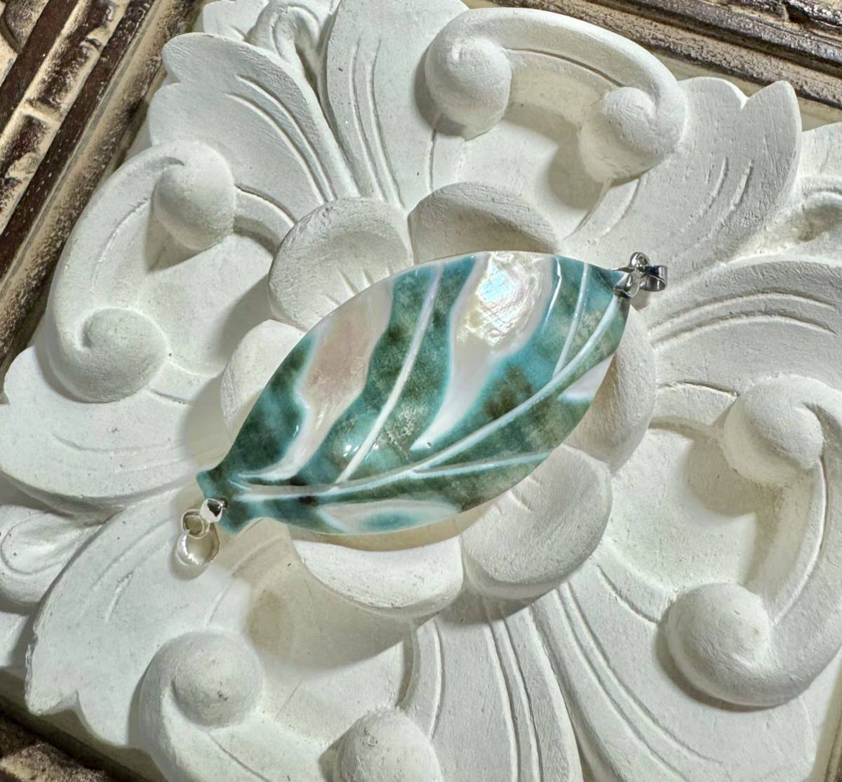 ■ ハイクオリティ 夜光貝 シェル リーフ ペンダントトップ ☆。.:*・゜オーダー 葉っぱ 夜光貝 ブレスレットにも 7800拍卖