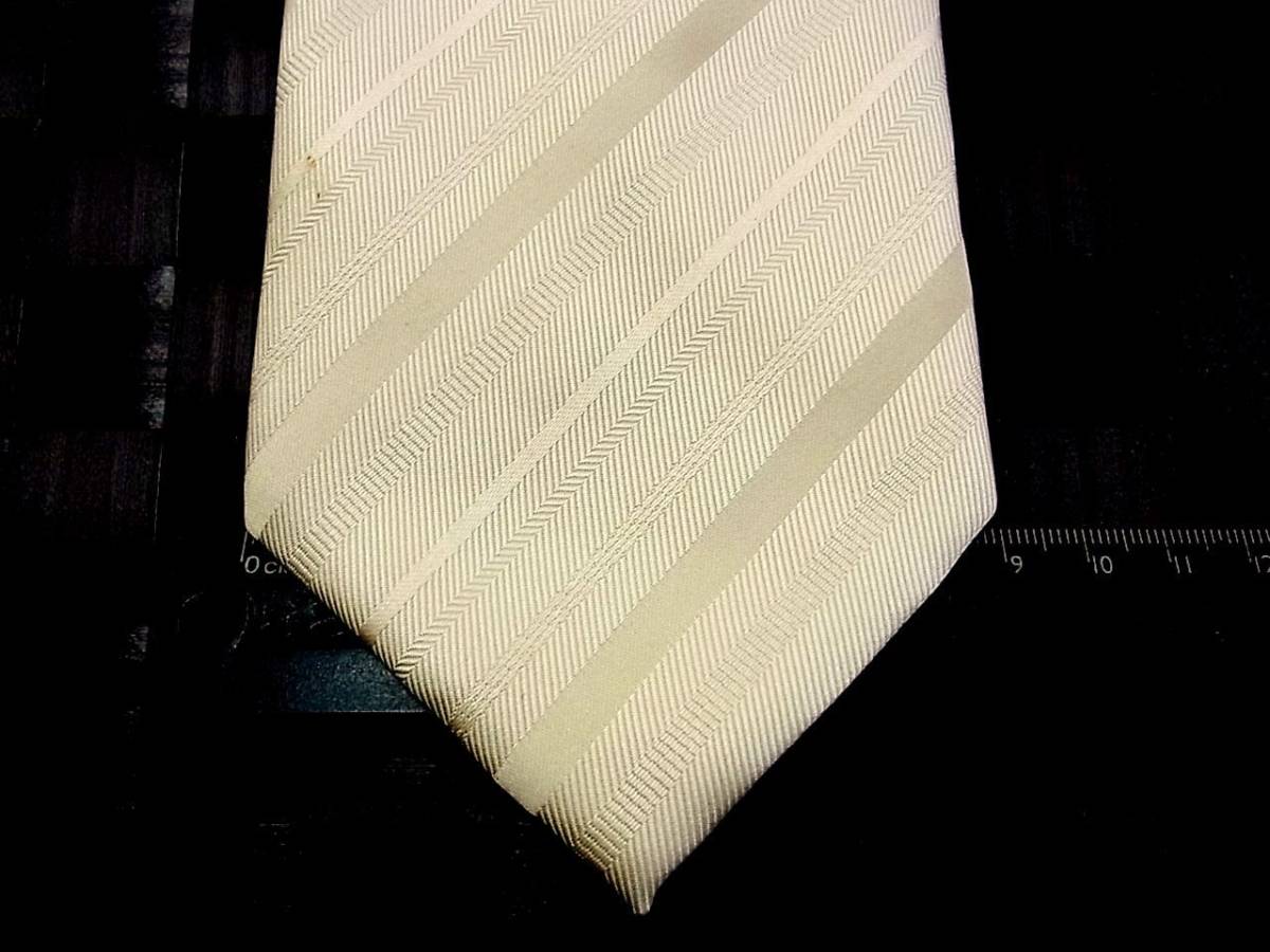 【良品】y9171☆【フォーマル白】【森英恵】ハナエ モリのネクタイ☆拍卖