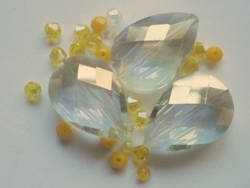 ガラスビーズ★ドロップ★タイプ B★イエロー系★b拍卖