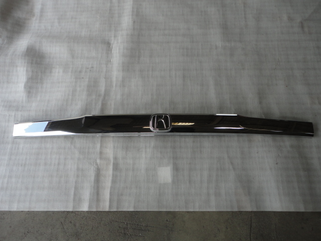 JF1 JF2 N-BOX カスタム リアガーニッシュ 純正 T6R HONDA N-BOX拍卖