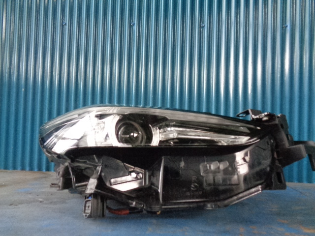 BB227 マツダ アテンザ JG ヘッドライト 右 koito100-65180拍卖