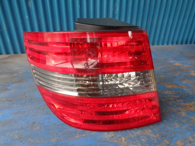 BB232 ベンツ W245 Bクラス テールライト 左 A1698202564拍卖