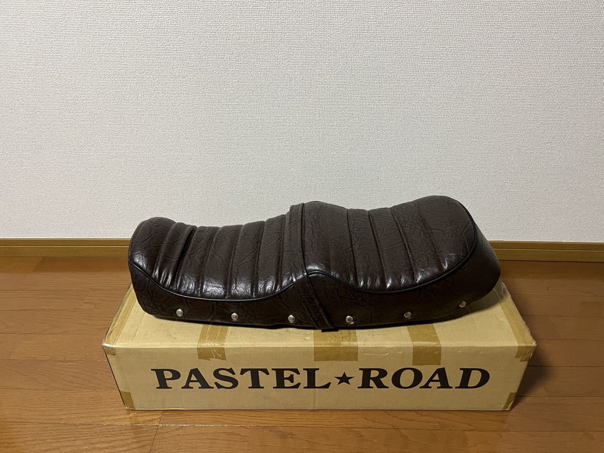 RD250 超人気!! 当時物 本物! 極上品!! 名門! カワグチ タックロール シート 激シブ!! 川口 鉄ベース マニア BEET 旧車カフェ 大川拍卖