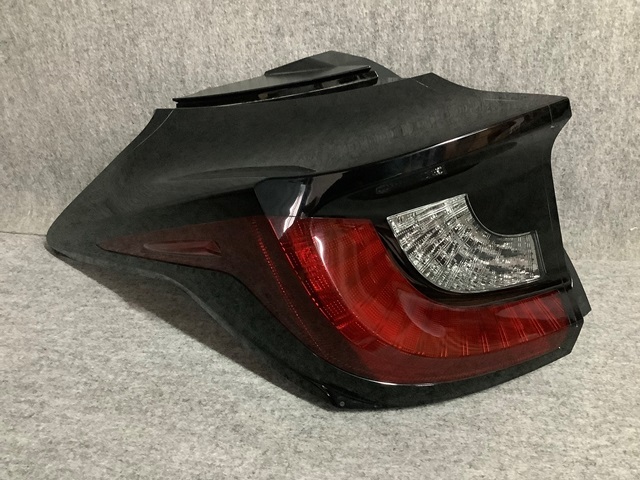 4425-FL ヤリス MXPA10 テールレンズ LED 左 ☆拍卖