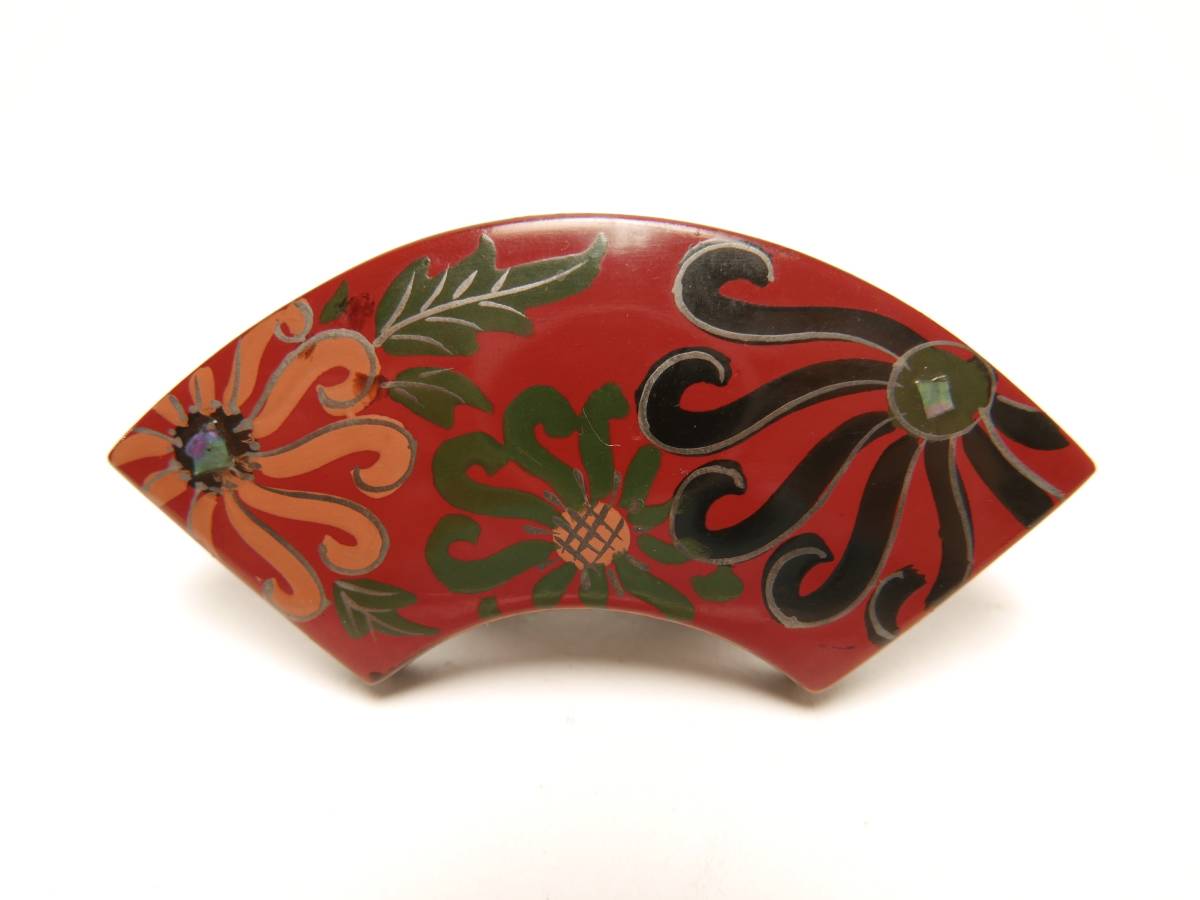 【古美道】木製漆塗り蒔絵 螺鈿細工 菊花文様 アンティーク帯留 和装小物 78011133拍卖