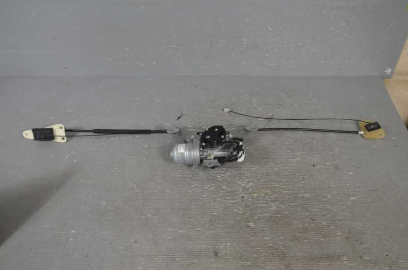 エルグランド ハイウェイスター プレミアム 前期(PE52 TE52) 純正 破損無 取付OK 動作保証 右 スライドドアモーター / 97930-1JA0B k075728拍卖