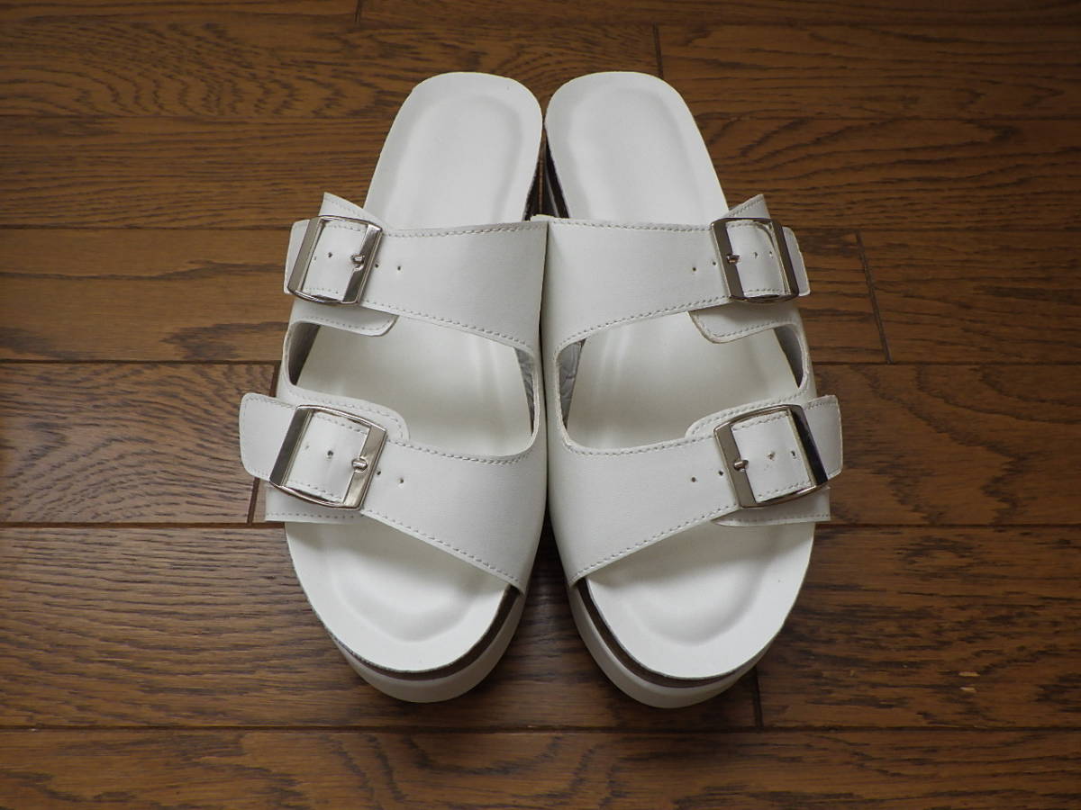 新品未使用品 GRL ベルト付き厚底スポーツサンダル24.5cm拍卖