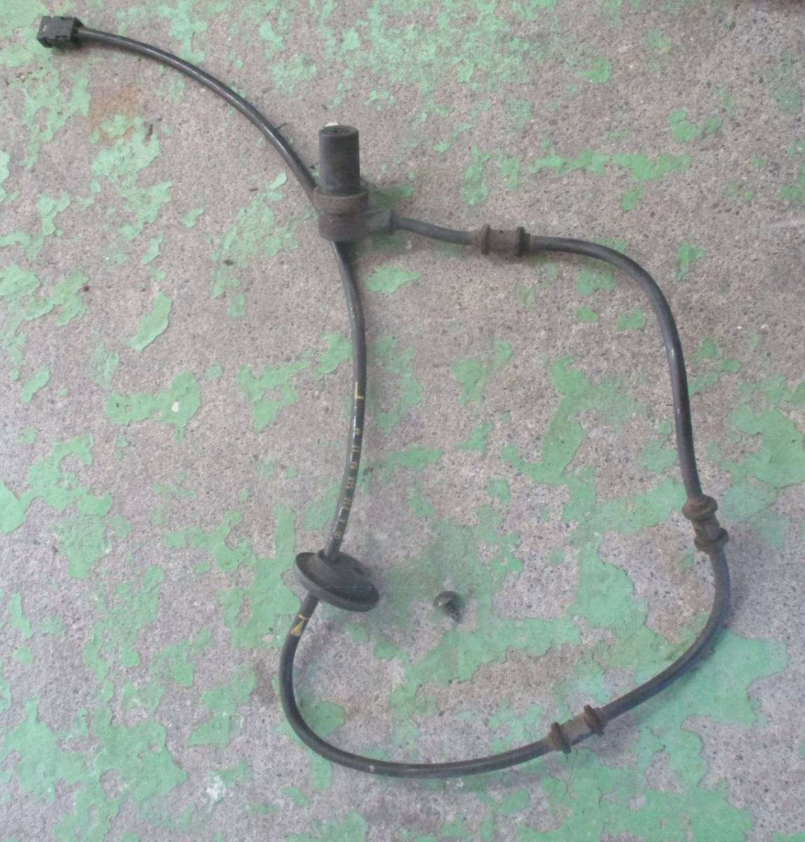 ベンツEクラスW210ケーブル リア左リヤABSセンサー左ホイール車速パルスE240センサーE320ホイル 2105400617 メルセデス部品取り車あります拍卖