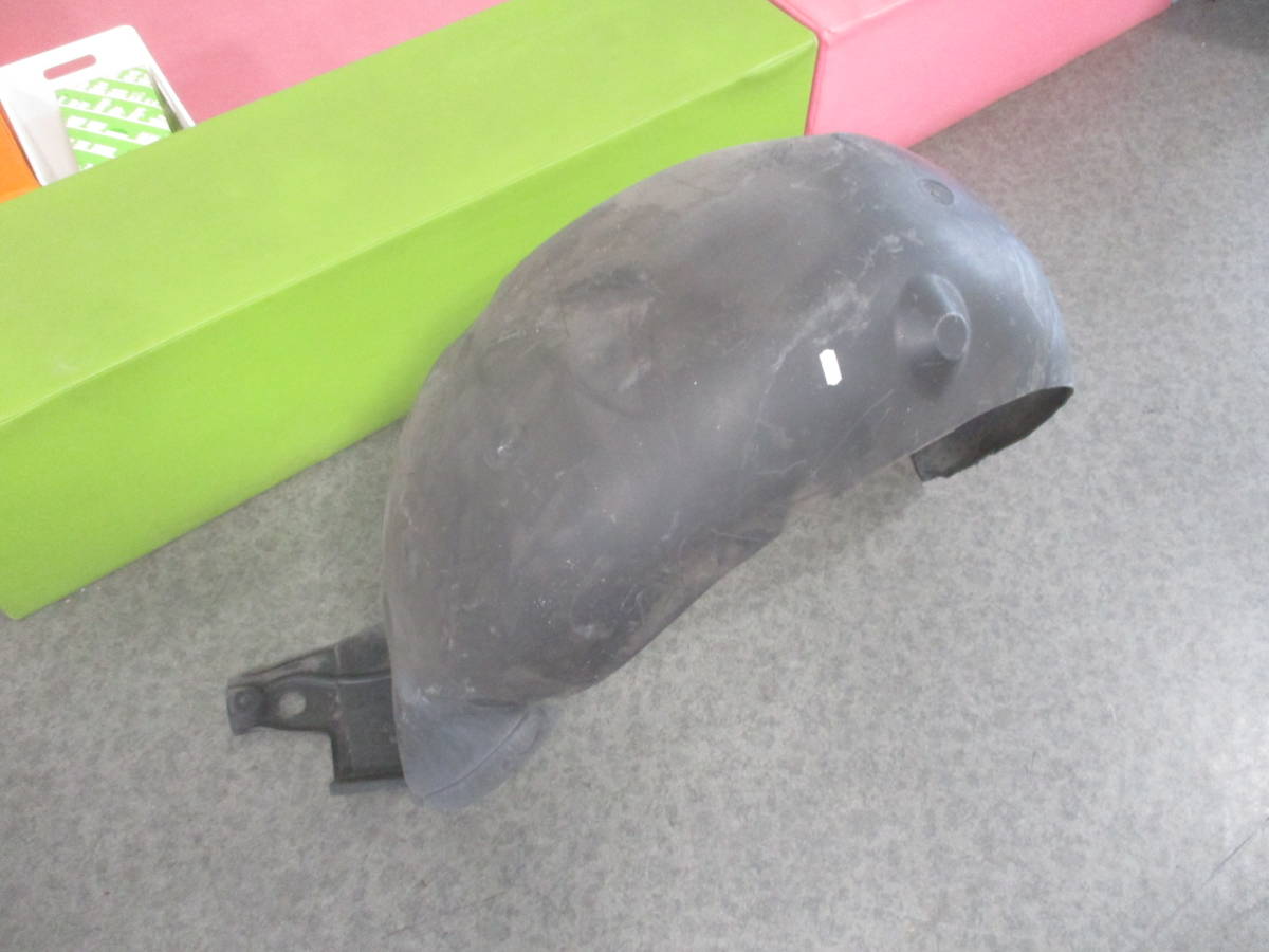 ベンツEクラスW210純正リア右フェンダーライナーE240リアフェンダー右ライナーE320リヤフェンダー A210 698 26 30 A2106982630拍卖