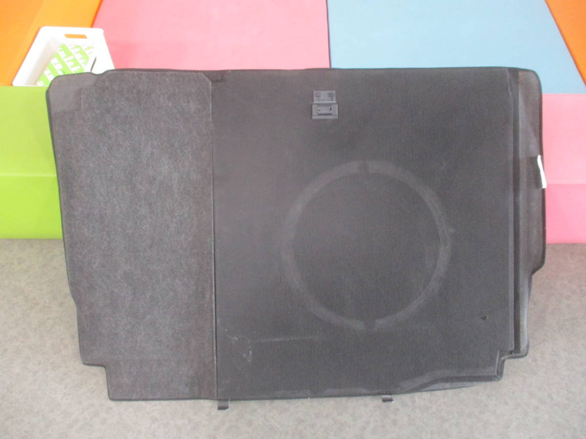 ベンツEクラスW210純正リア トランクボードE240リヤ スペアタイヤ上トランク カーペット トランクルーム ボードE320即決即日発送可能!!拍卖