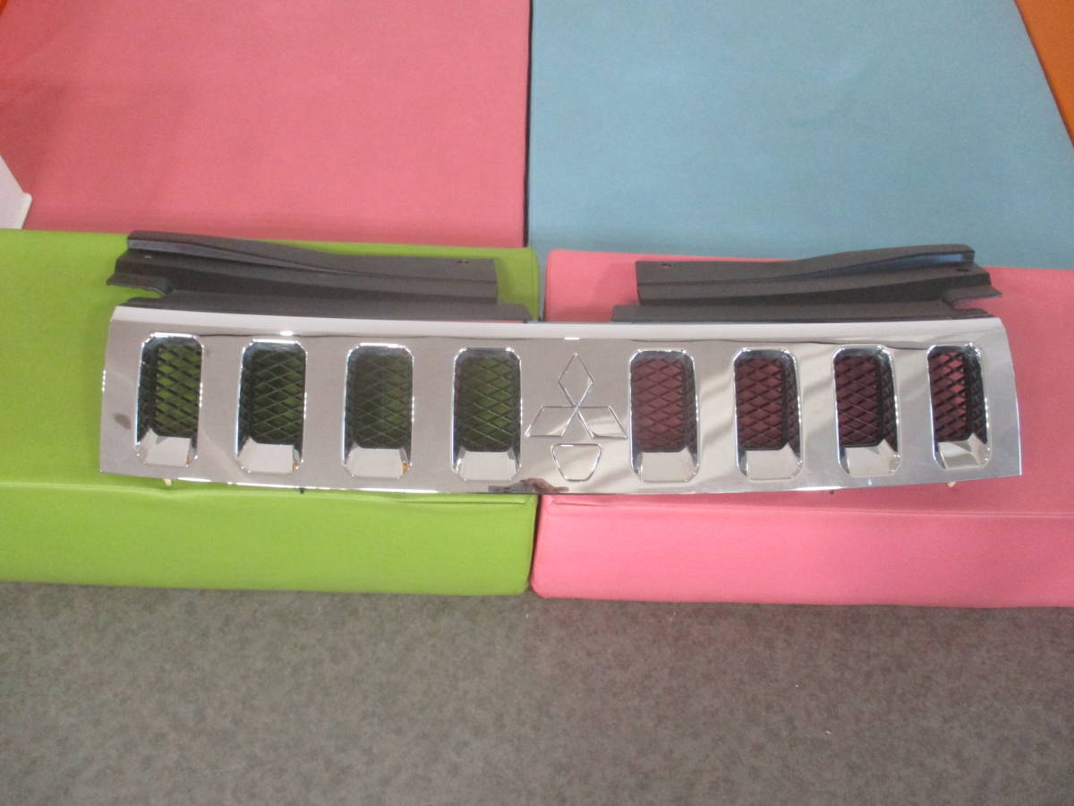 三菱デリカCV5W純正ラジエーターグリルD5ラジエターグリルCV1Wフロントバンパーグリル7456A366フロントグリルD:5 7450B439拍卖