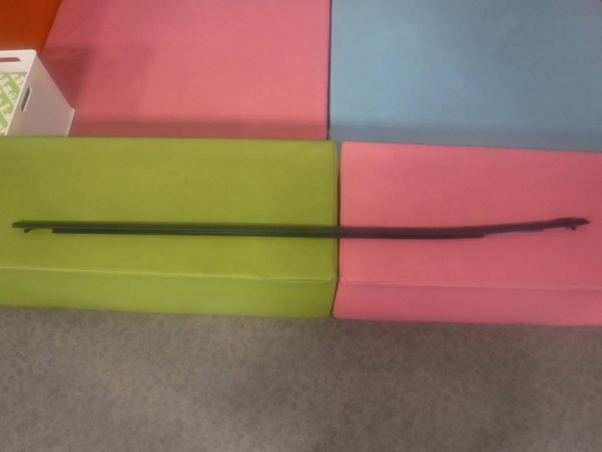 スバルSKEフォレスターSK5純正フロントドア右 水切りモール61280SJ000フロント右ドア ドアガラス ウェザーストリップ即決即日発送可能!!拍卖